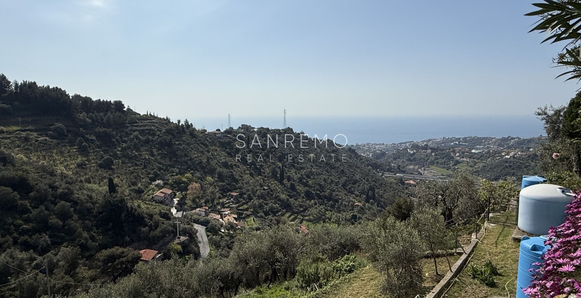 Villa for sale on the Sanremo Hill with amazing sea view