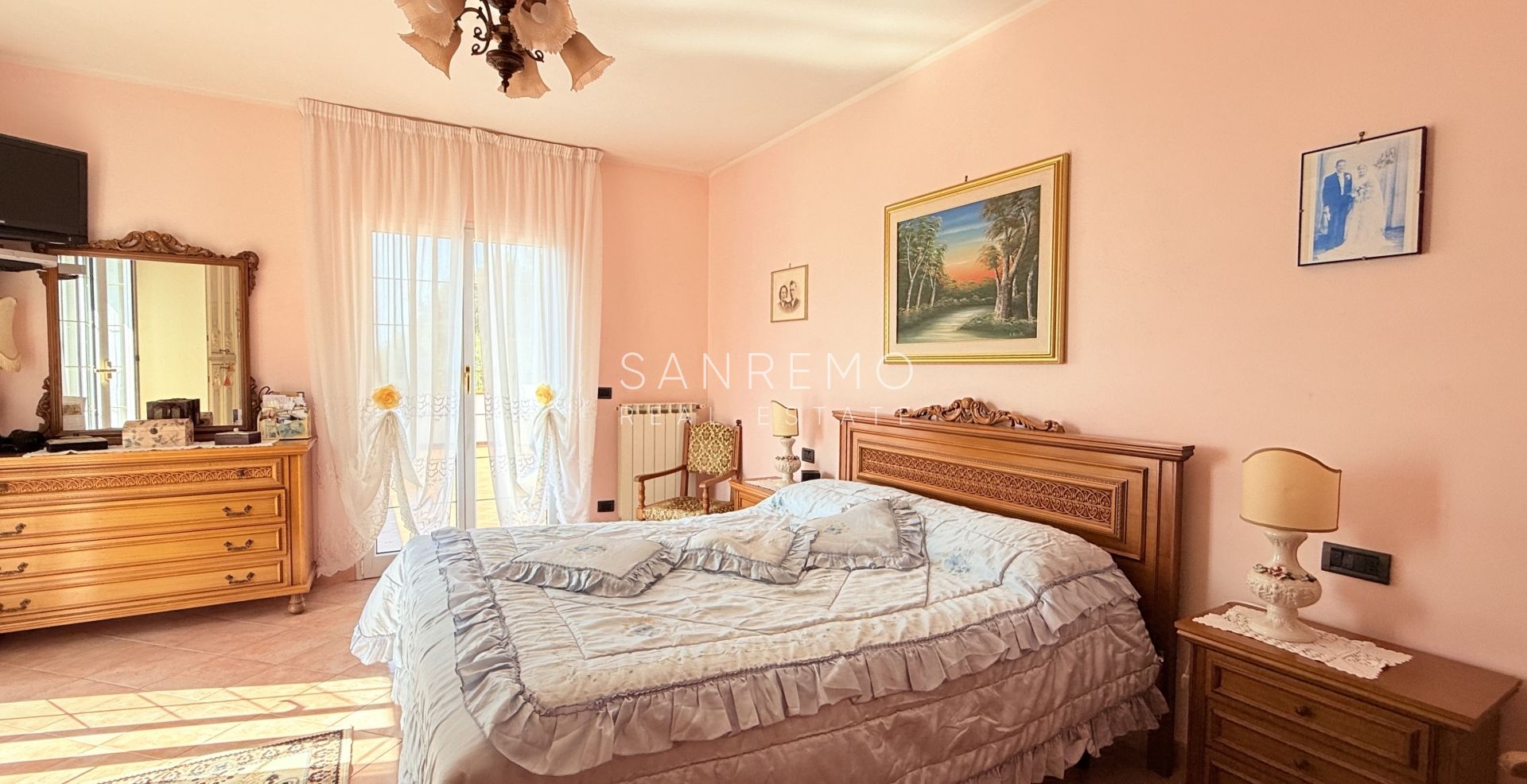 Villa for sale on the Sanremo Hill with amazing sea view