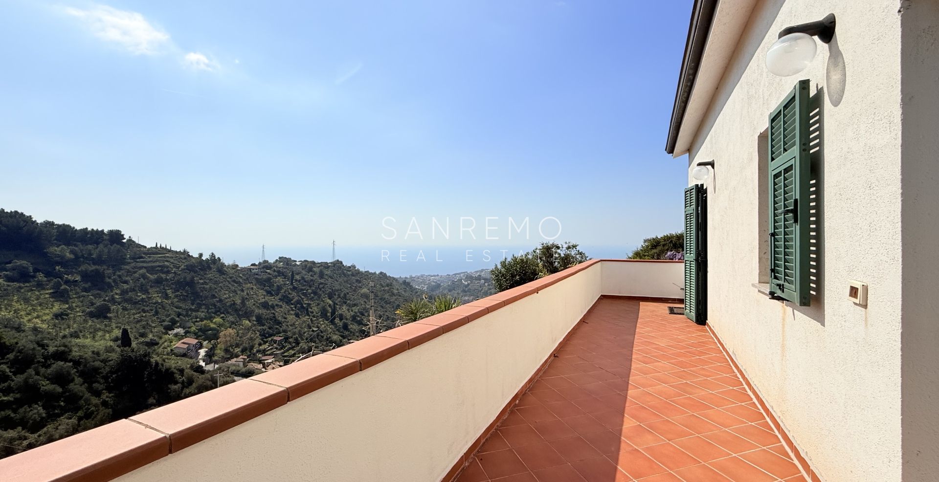 Villa for sale on the Sanremo Hill with amazing sea view