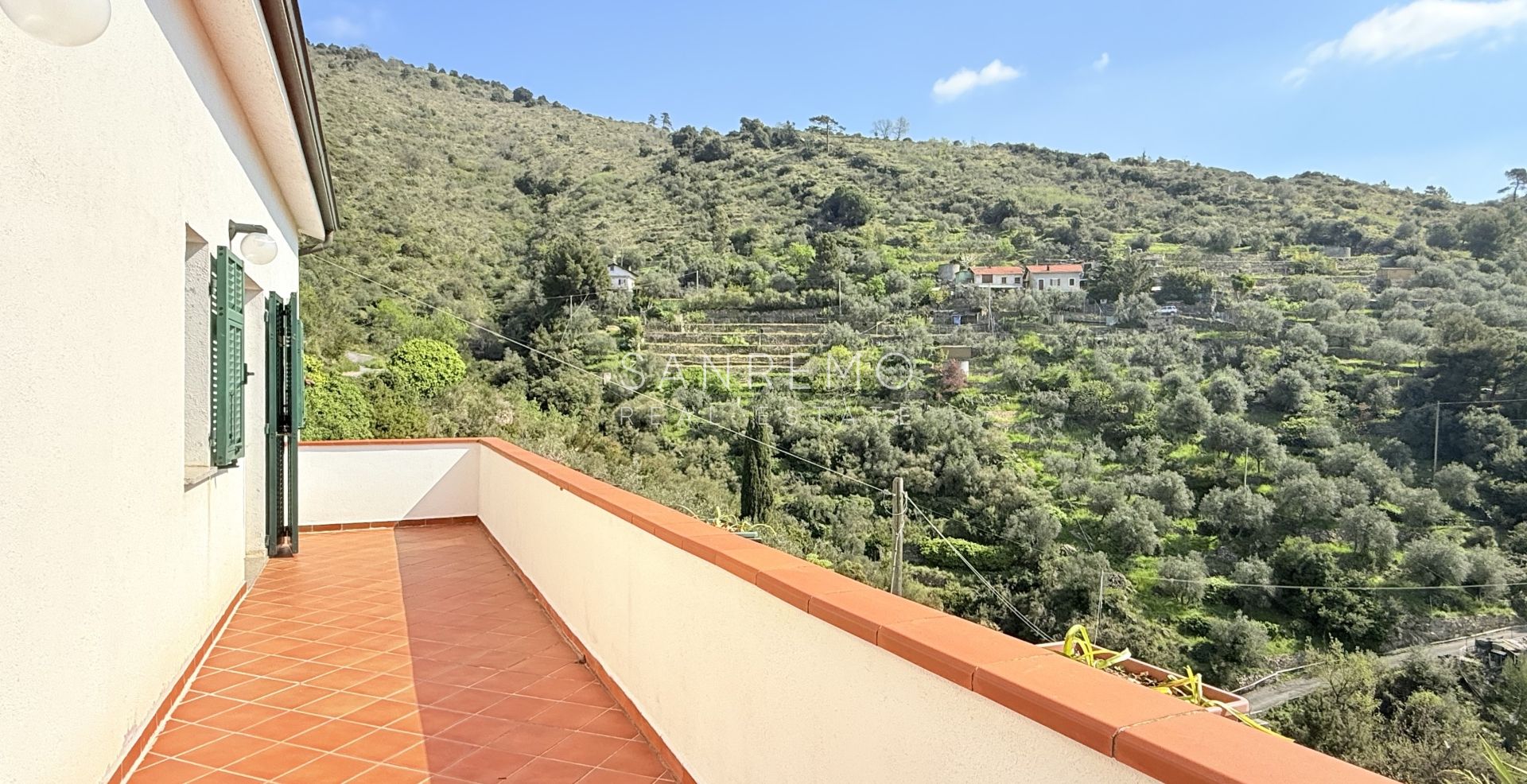 Villa for sale on the Sanremo Hill with amazing sea view