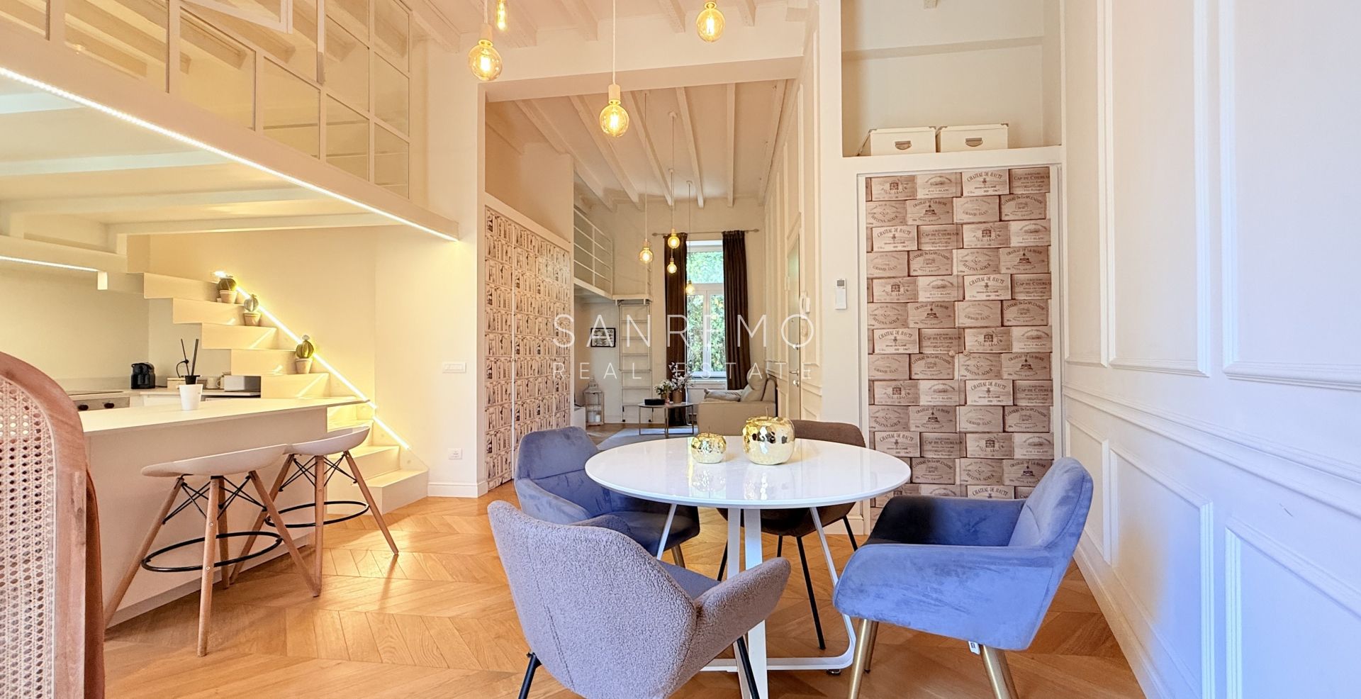 Charming apartment close to the Ariston theatre