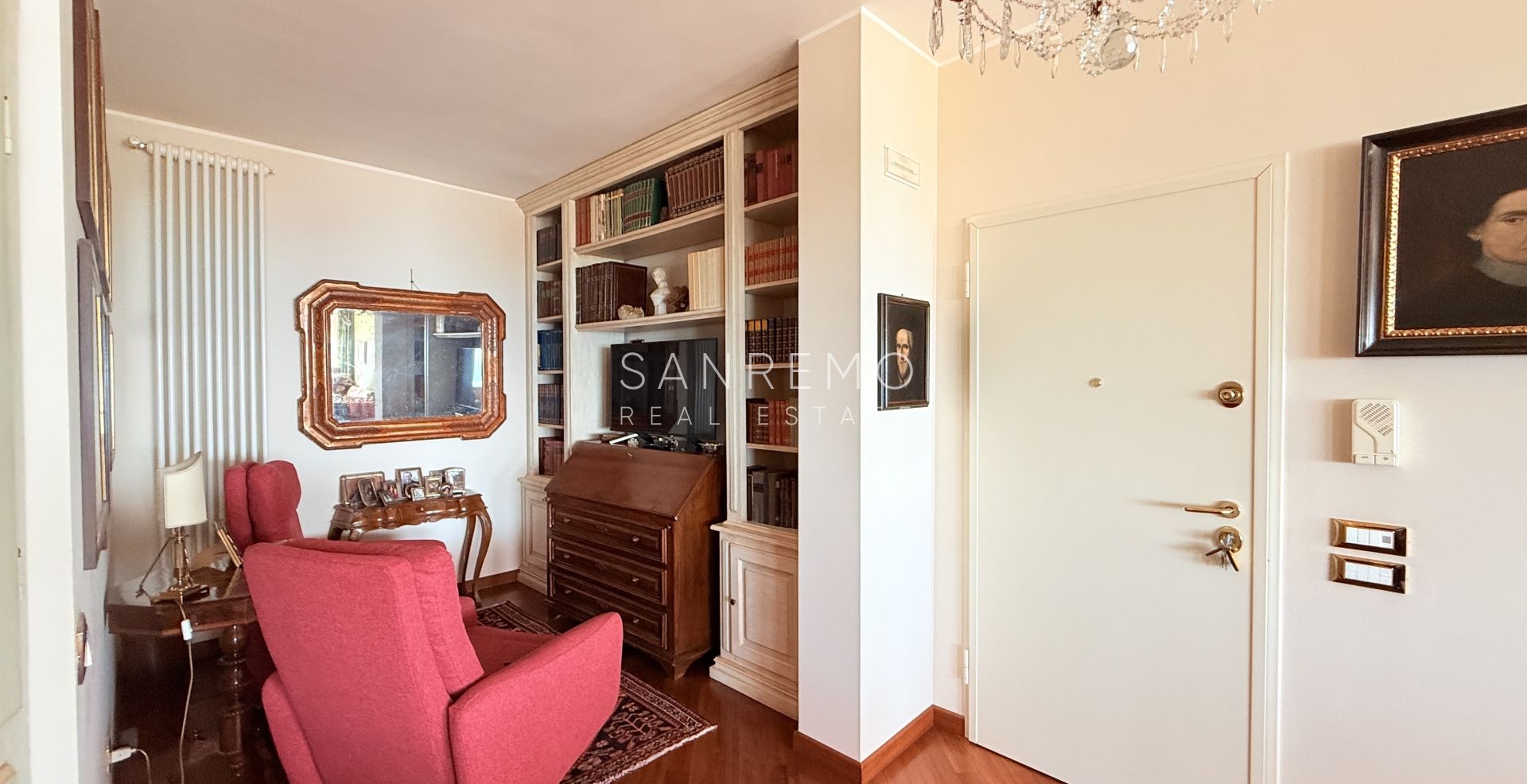 Spacious apartment with terrace and sea view in elegant condominium with concierge