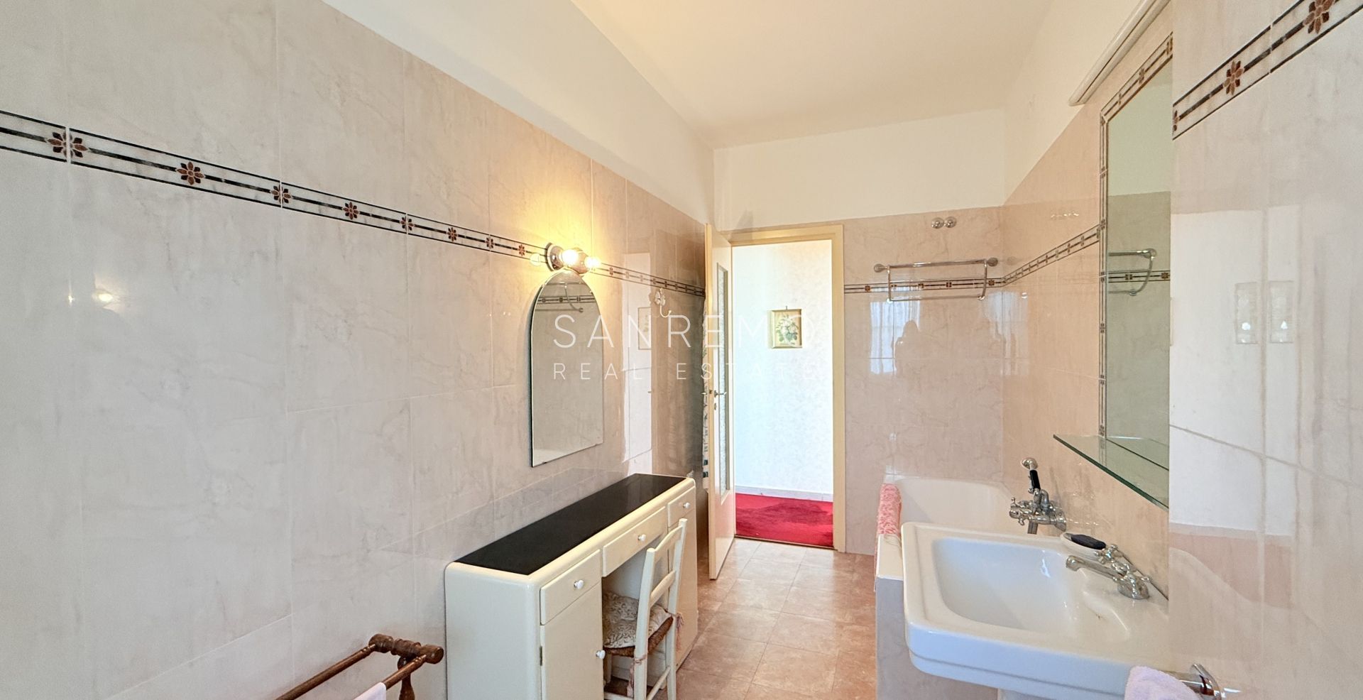 3 bedrooms apartment for sale in Sanremo with nice sea view