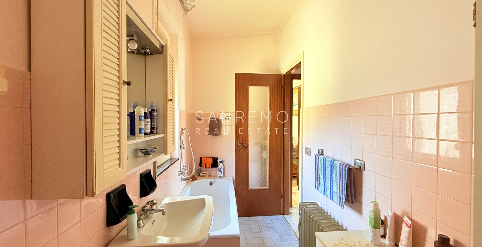 Penthouse for sale in Sanremo with sea view