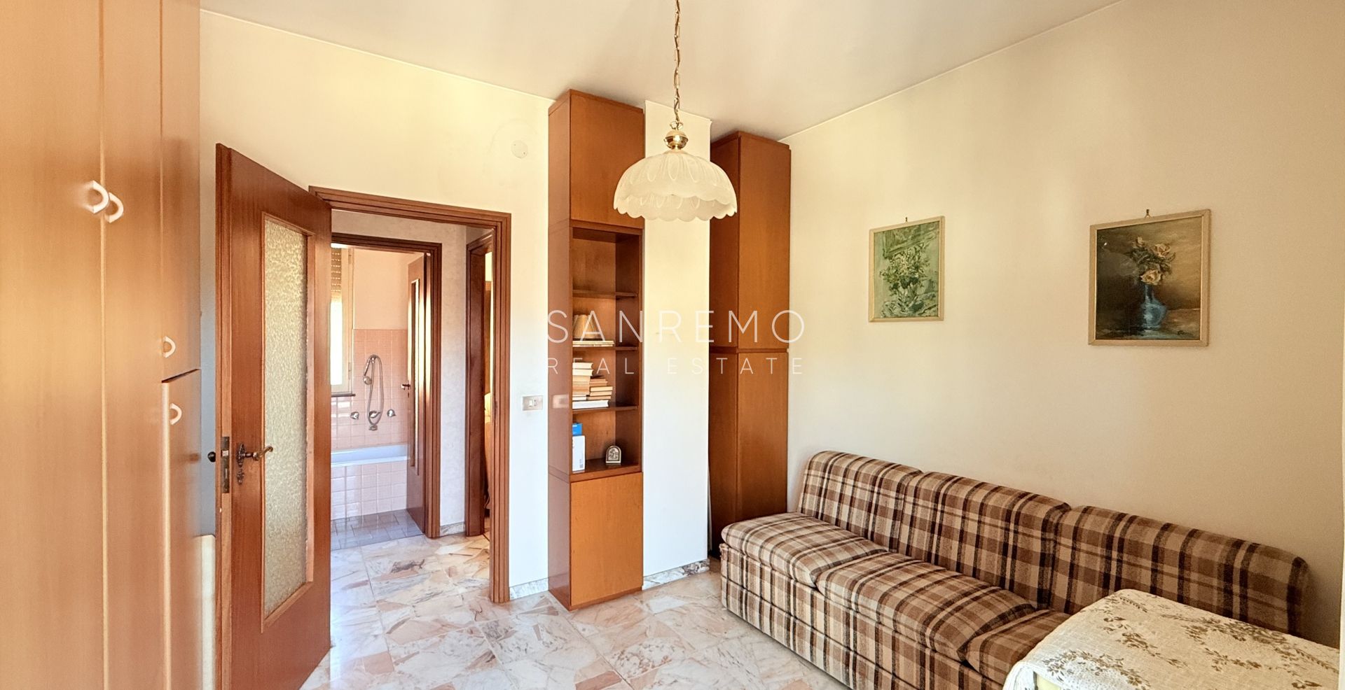 Penthouse for sale in Sanremo with sea view