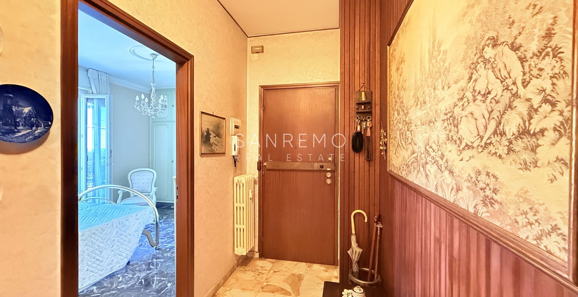 Penthouse for sale in Sanremo with sea view