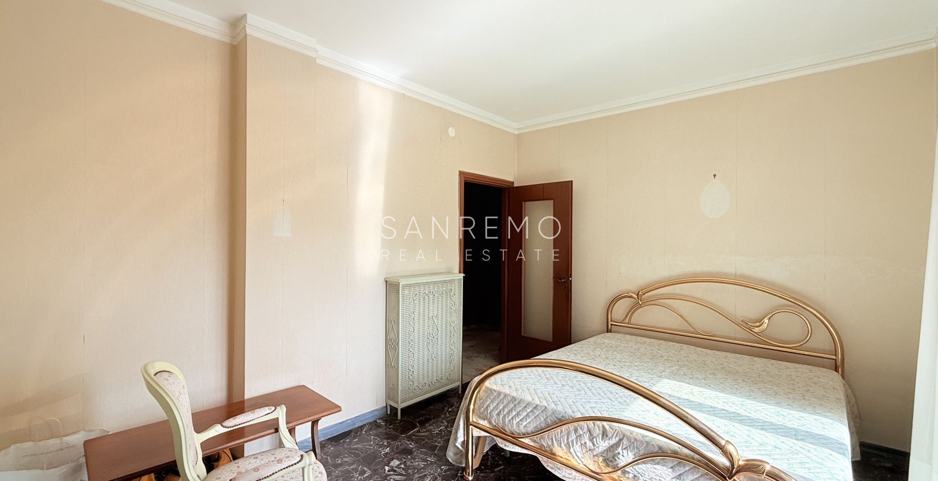 Penthouse for sale in Sanremo with sea view