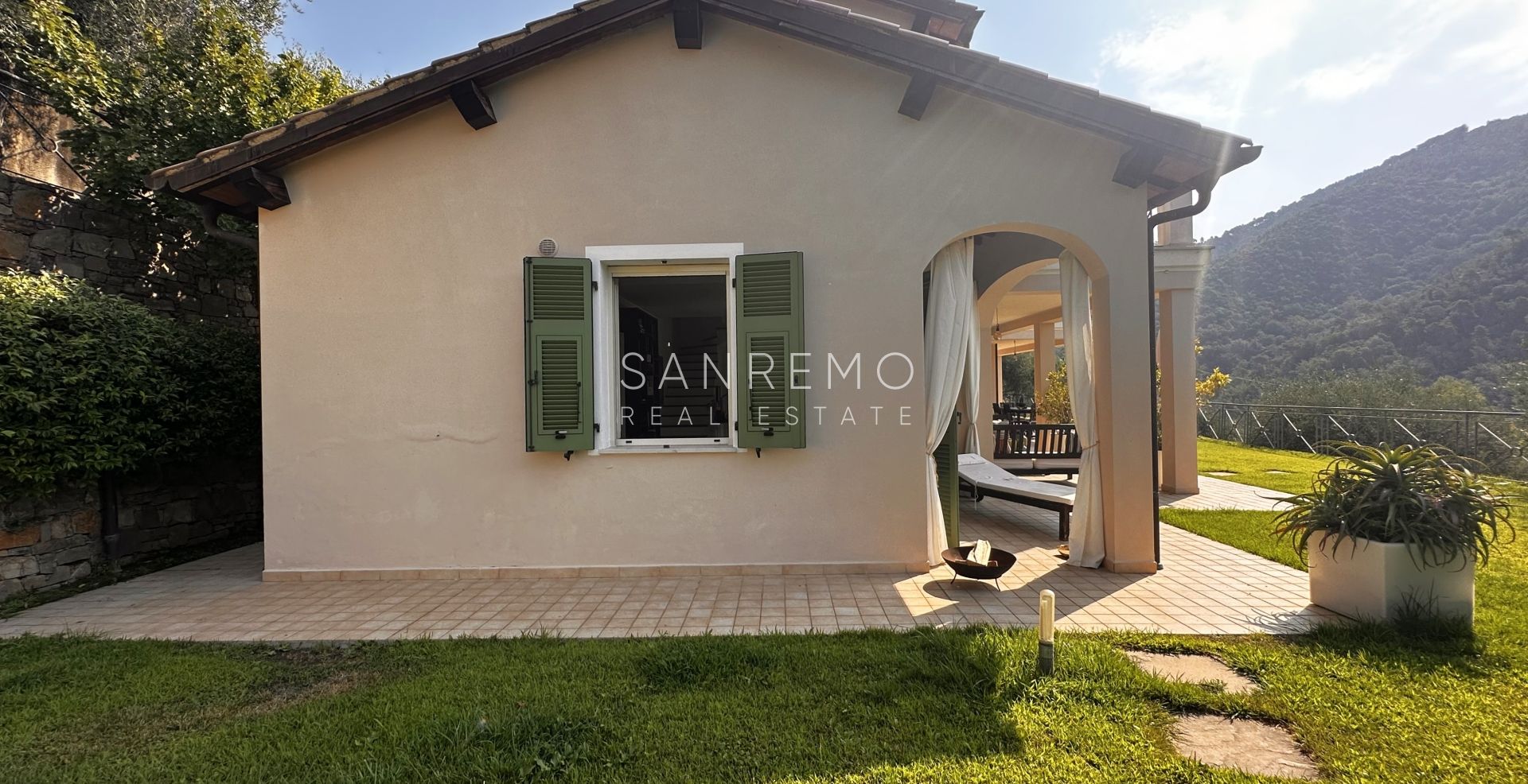 Villa with sea view on the first hill of Bordighera – Elegance, comfort, and breathtaking scenery