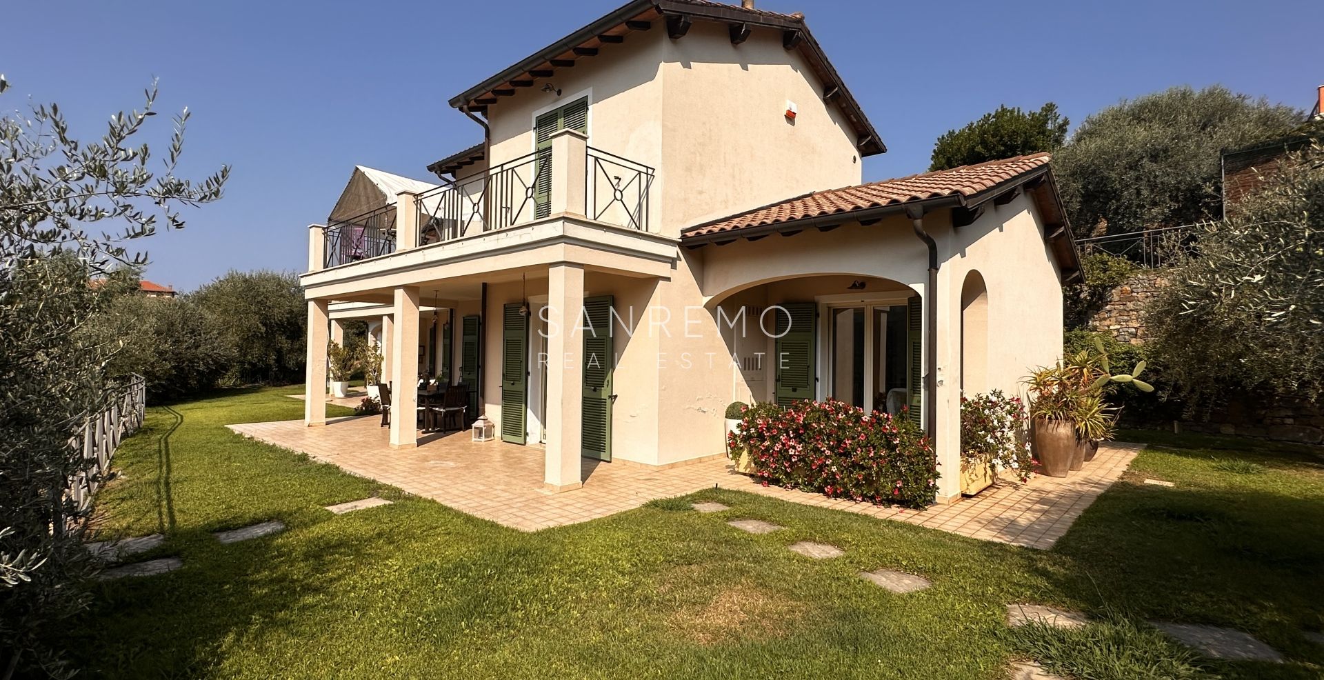 Villa with sea view on the first hill of Bordighera – Elegance, comfort, and breathtaking scenery