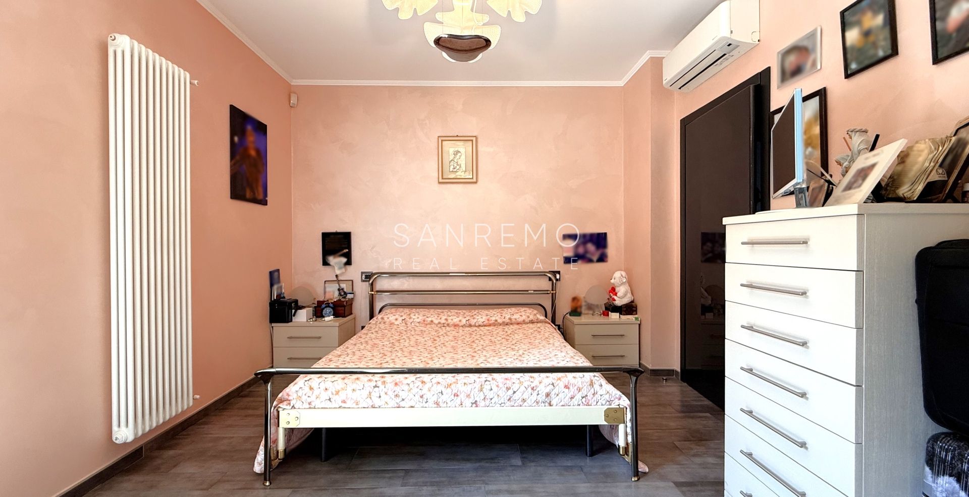 Luxury villa with swimming pool and sea view in Bordighera