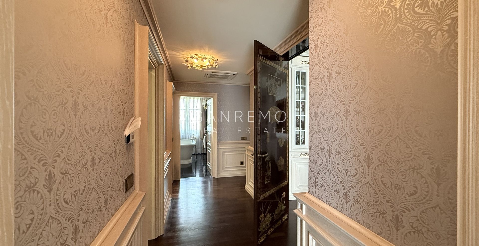 Penthouse in Ospedaletti with heated indoor swimming pool