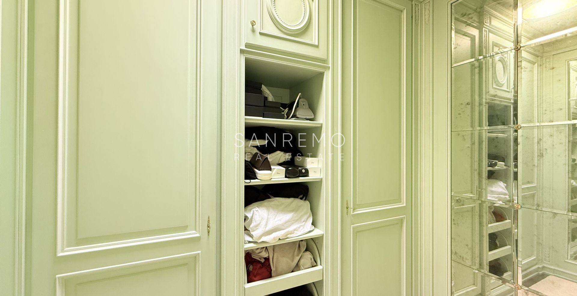 Penthouse in Ospedaletti with heated indoor swimming pool