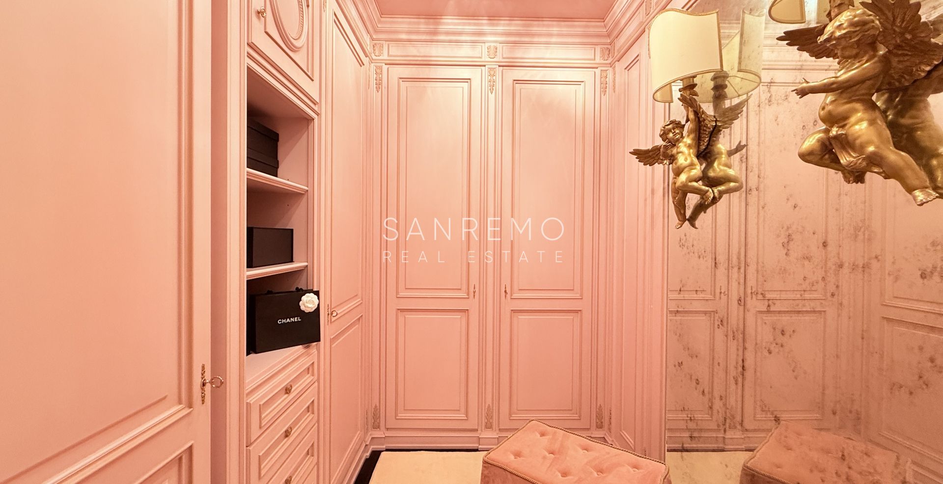 Penthouse in Ospedaletti with heated indoor swimming pool