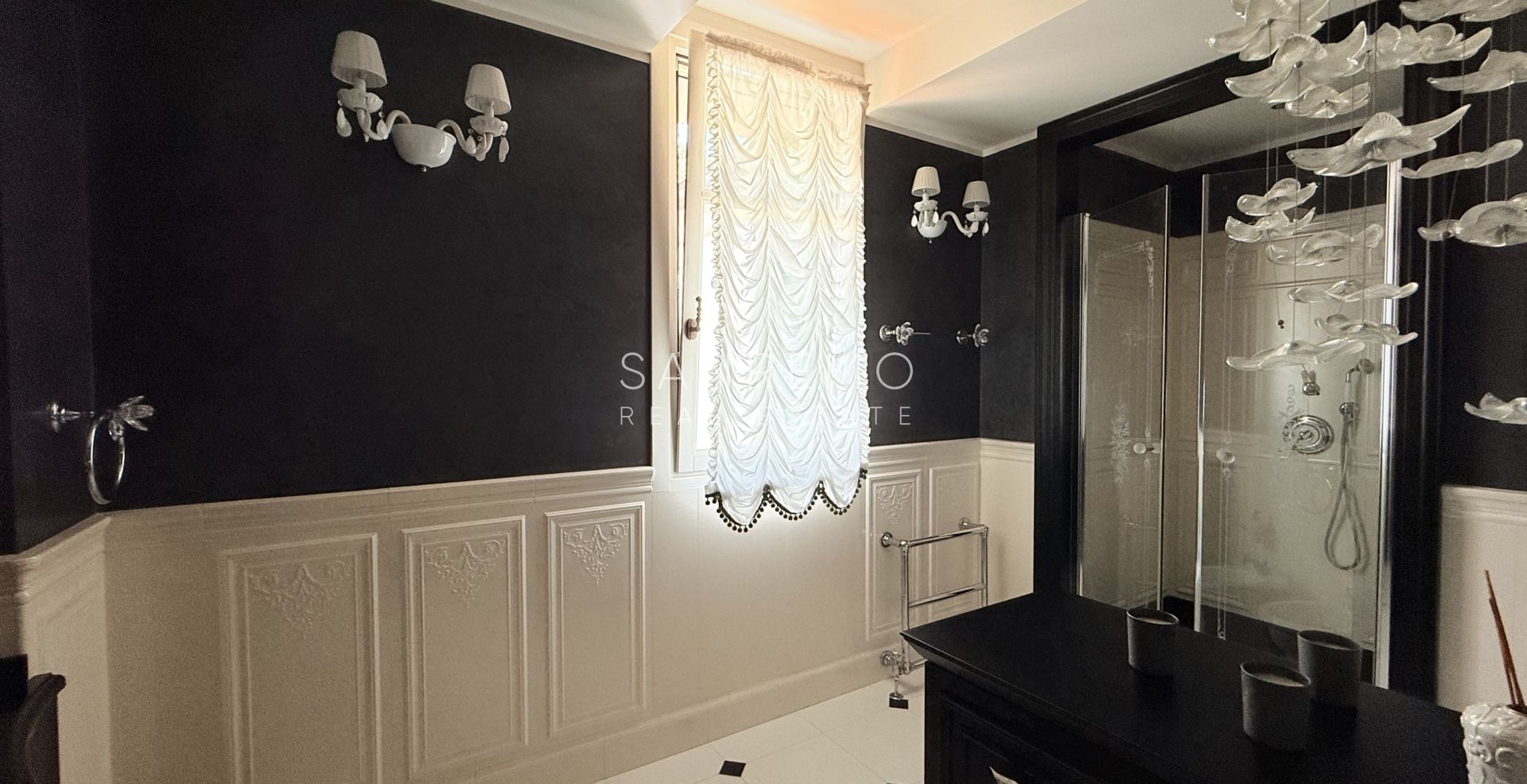 Penthouse in Ospedaletti with heated indoor swimming pool