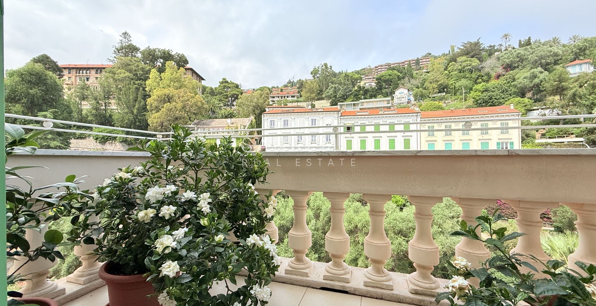 Penthouse in Ospedaletti with heated indoor swimming pool