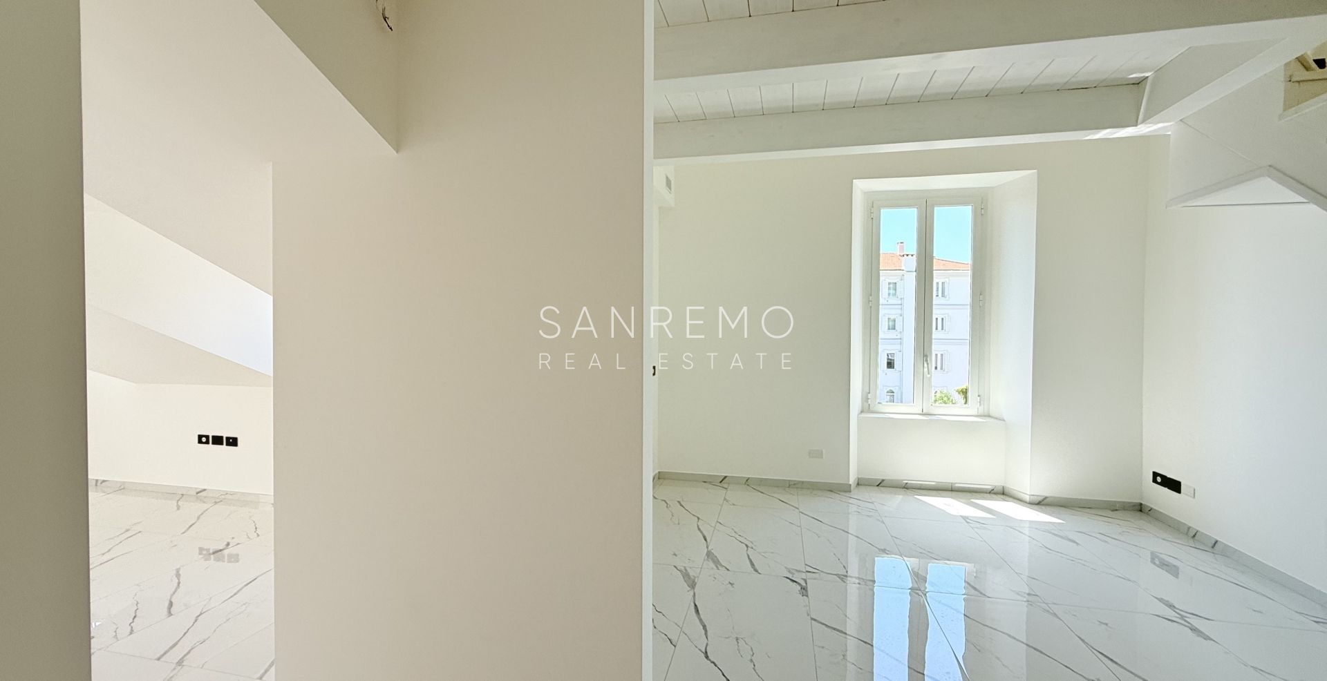 Penthouse in Sanremo close to the beach and bike path