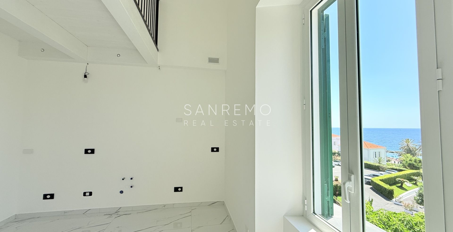 Penthouse in Sanremo close to the beach and bike path
