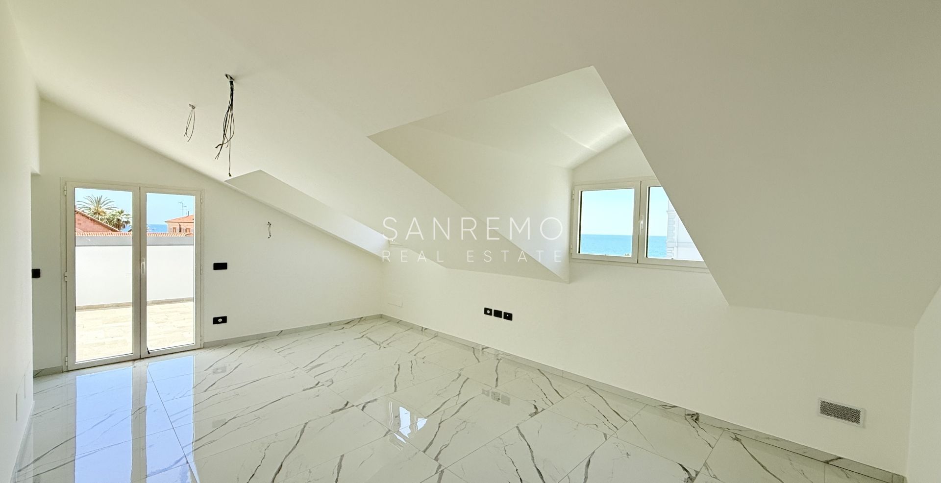 Penthouse in Sanremo close to the beach and bike path