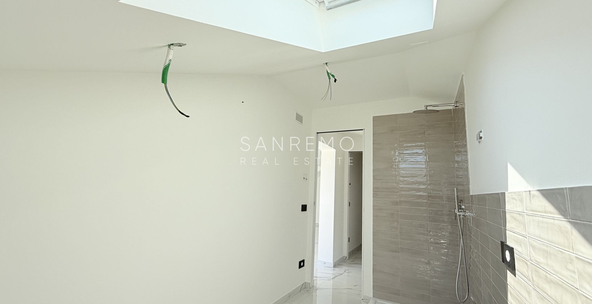 Penthouse in Sanremo close to the beach and bike path