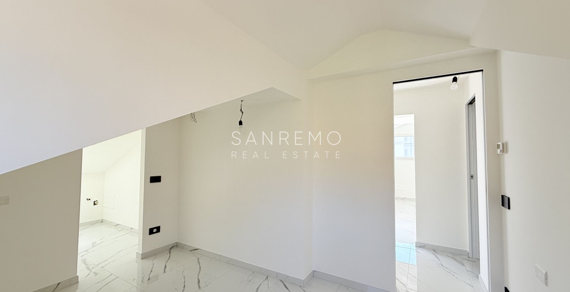 Penthouse in Sanremo close to the beach and bike path