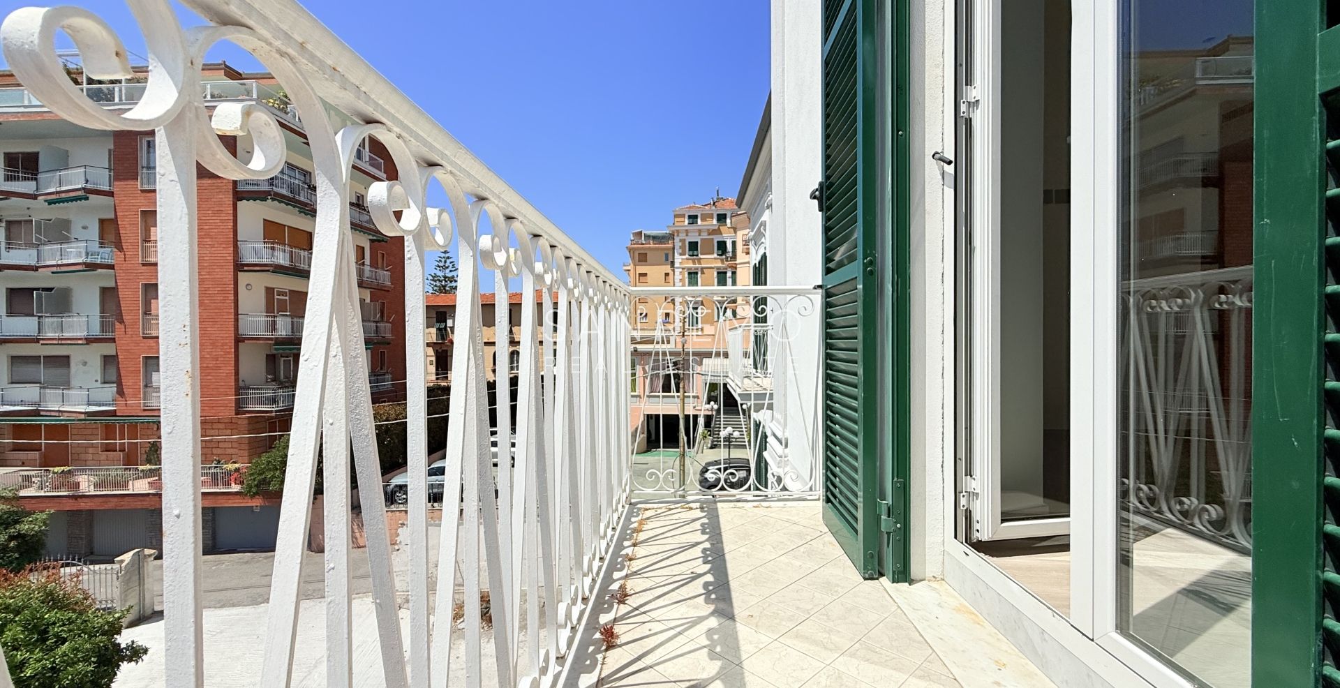 Modern New Apartment with Sea View, Balcony and Private Parking