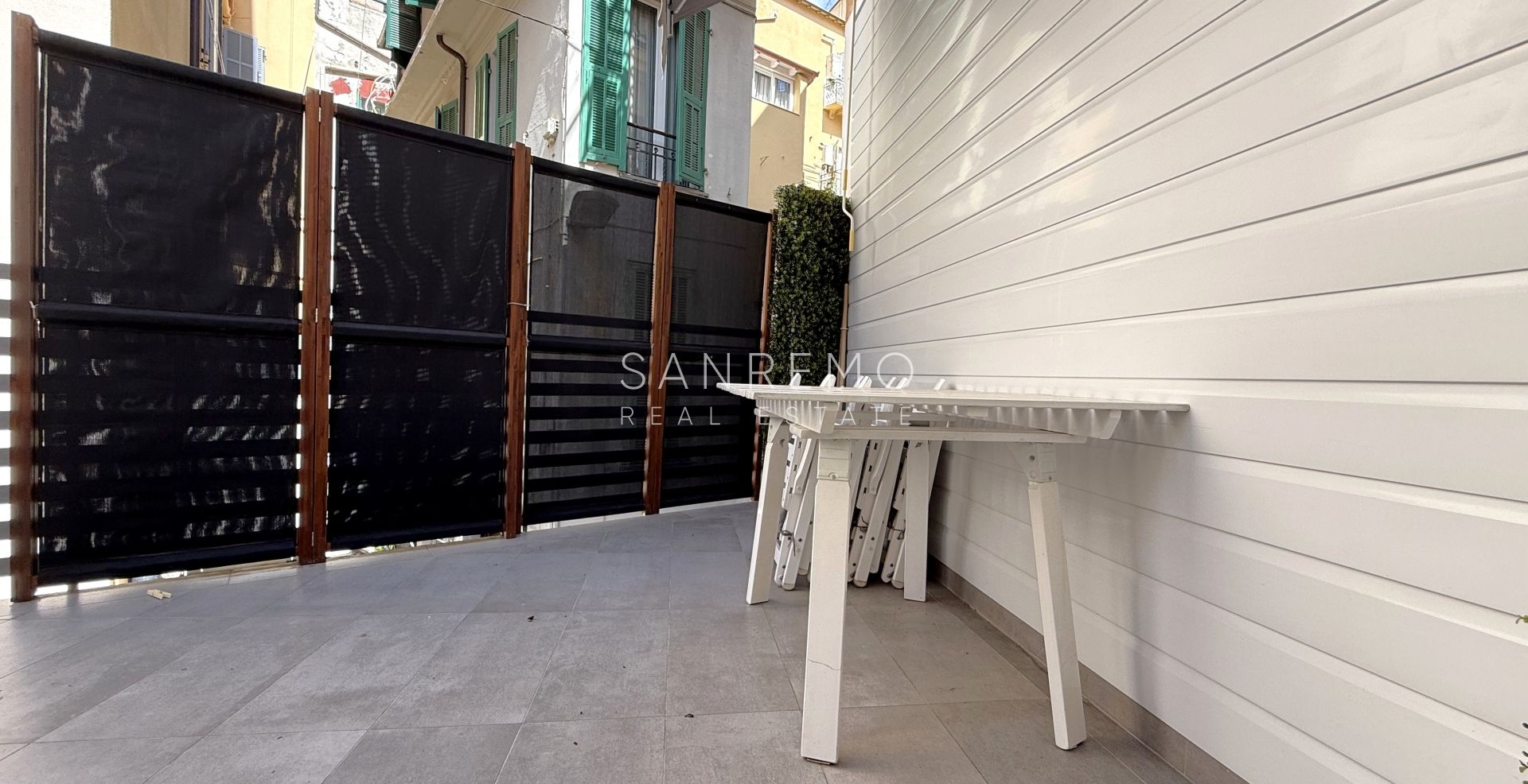 Apartment in perfect condition with a terrace on the prestigious Via Matteotti