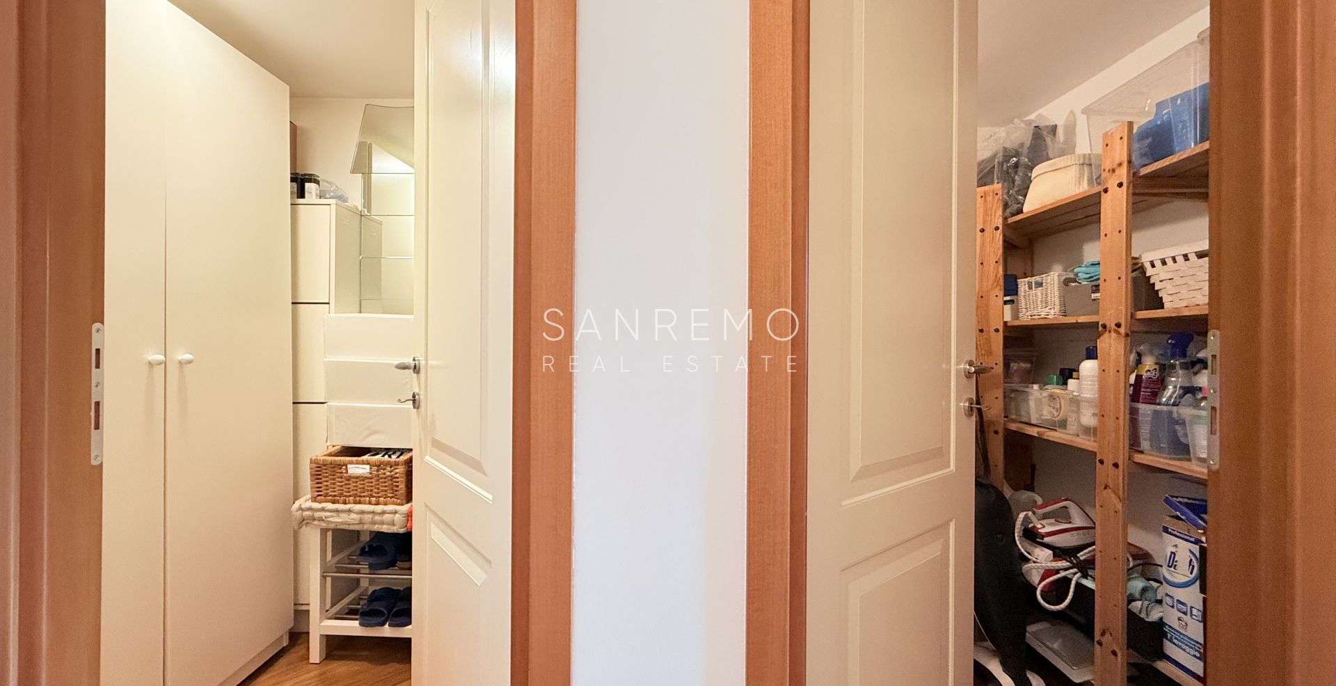 Splendid and bright apartment, fully renovated in an elegant complex with a swimming pool