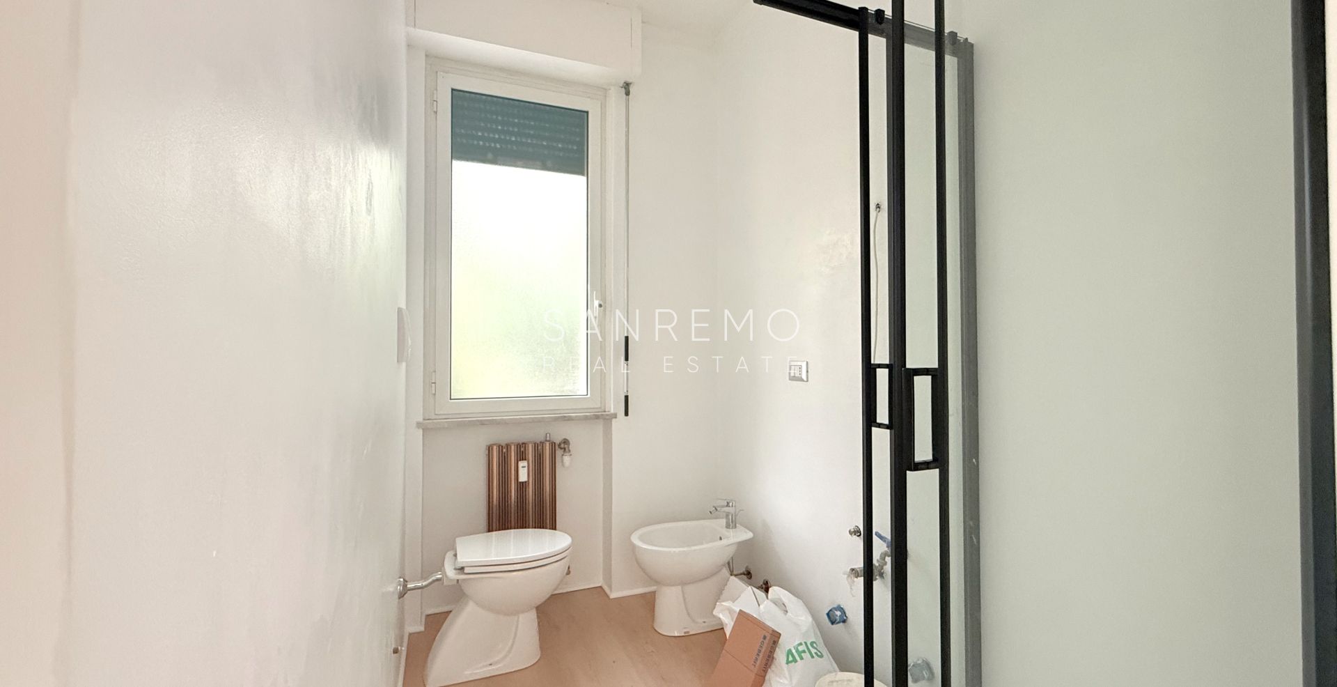 Penthouse with direct sea view