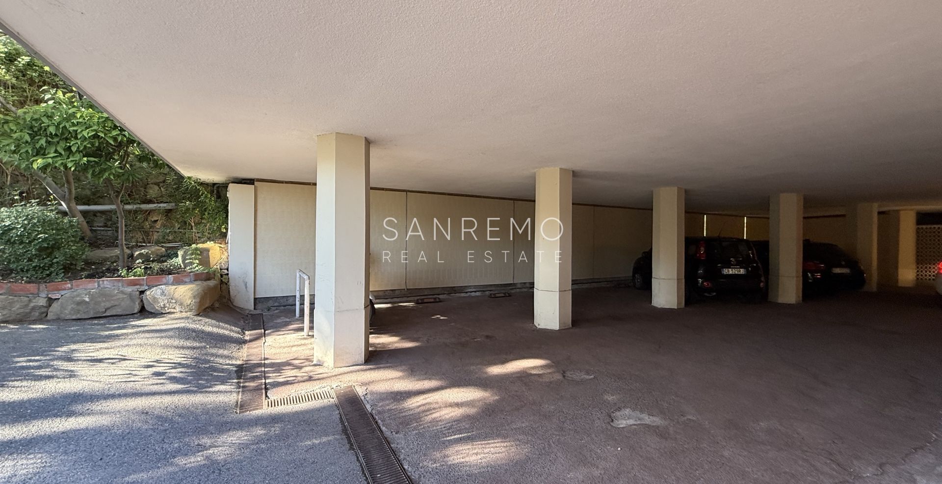 Bright apartment just a few steps from the sea and the cycle path