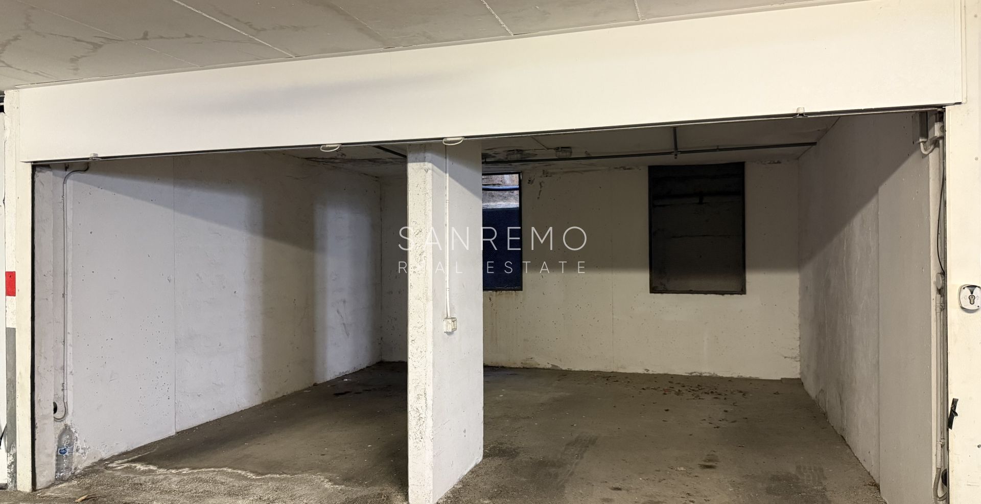 Three-room apartment by the sea in an elegant complex with a swimming pool