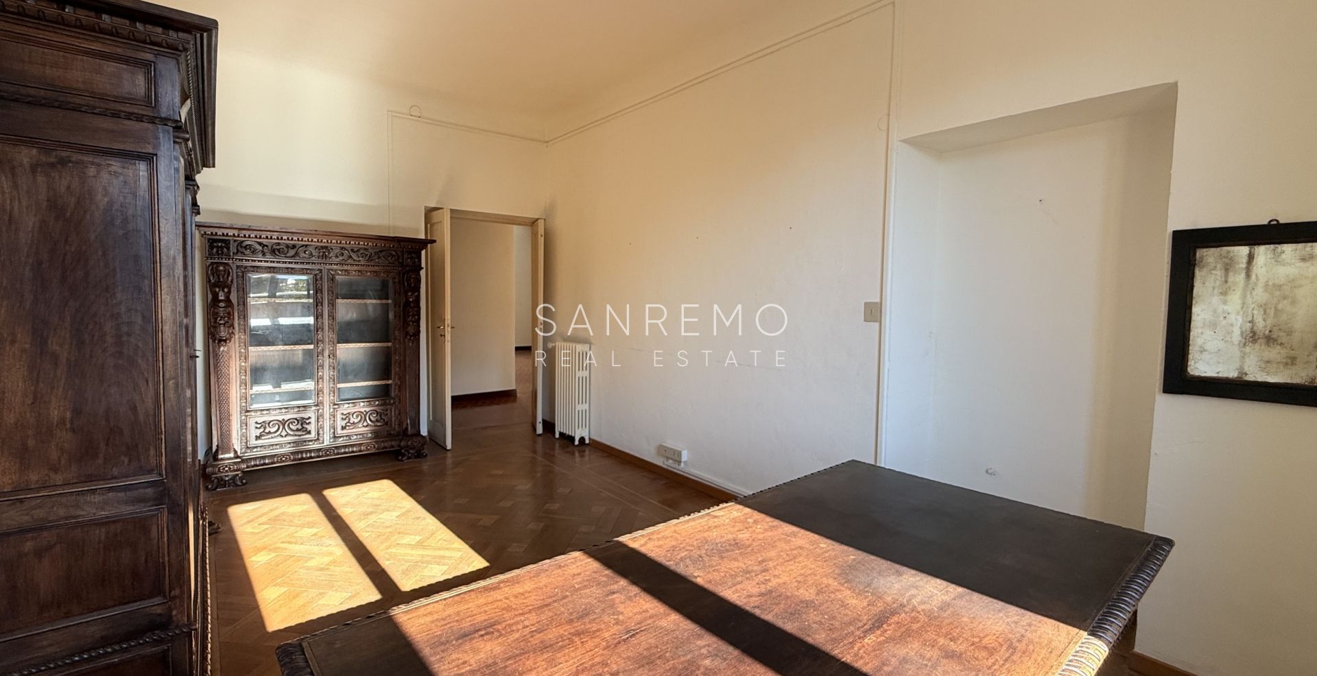 240-sqm apartment in an elegant period building