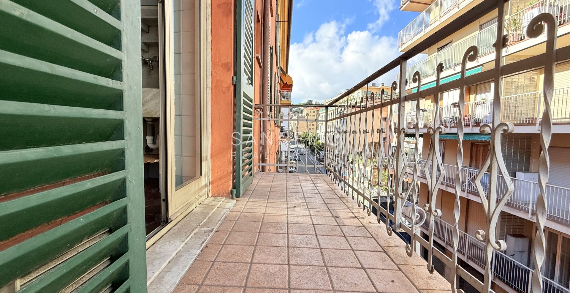 240-sqm apartment in an elegant period building