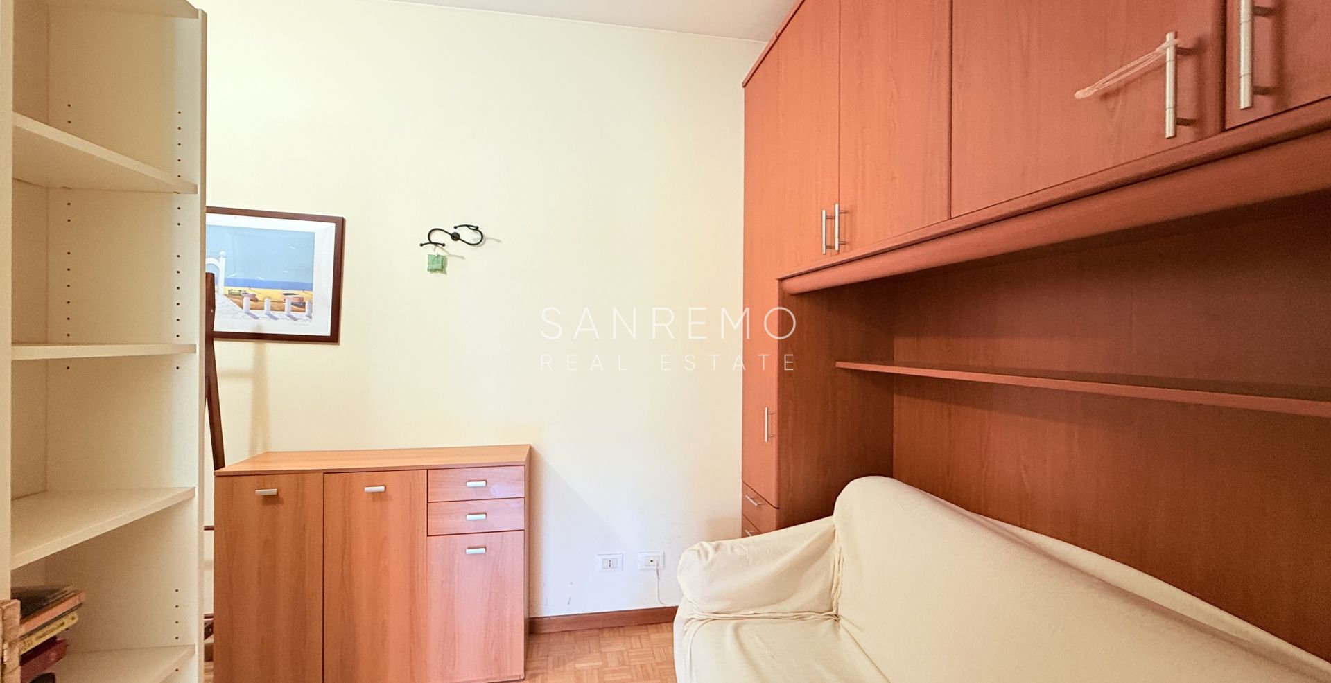 Spacious studio apartment with a terrace just a few steps from the Casino