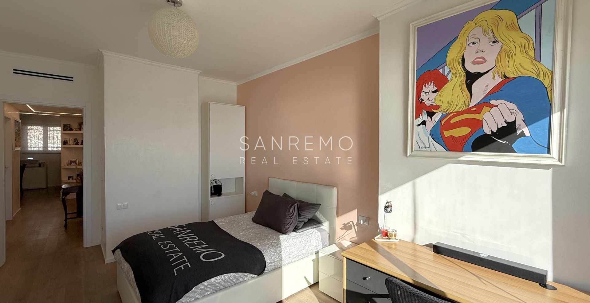 Penthouse with a magnificent sea view in one of the most sought-after areas of the Riviera