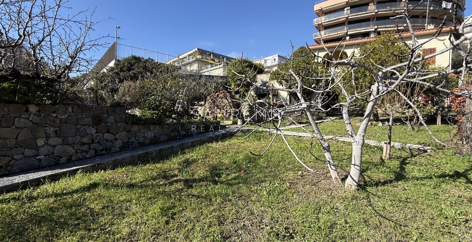 Detached house with open views over the greenery in a quiet and peaceful location