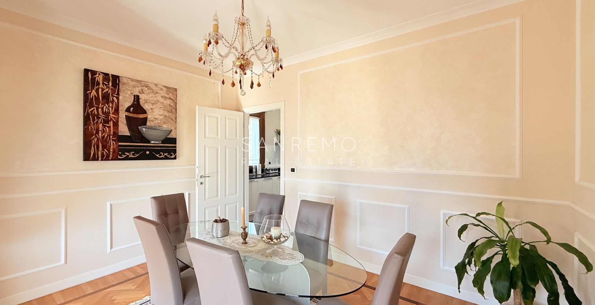 Penthouse and super penthouse with pool and panoramic sea view