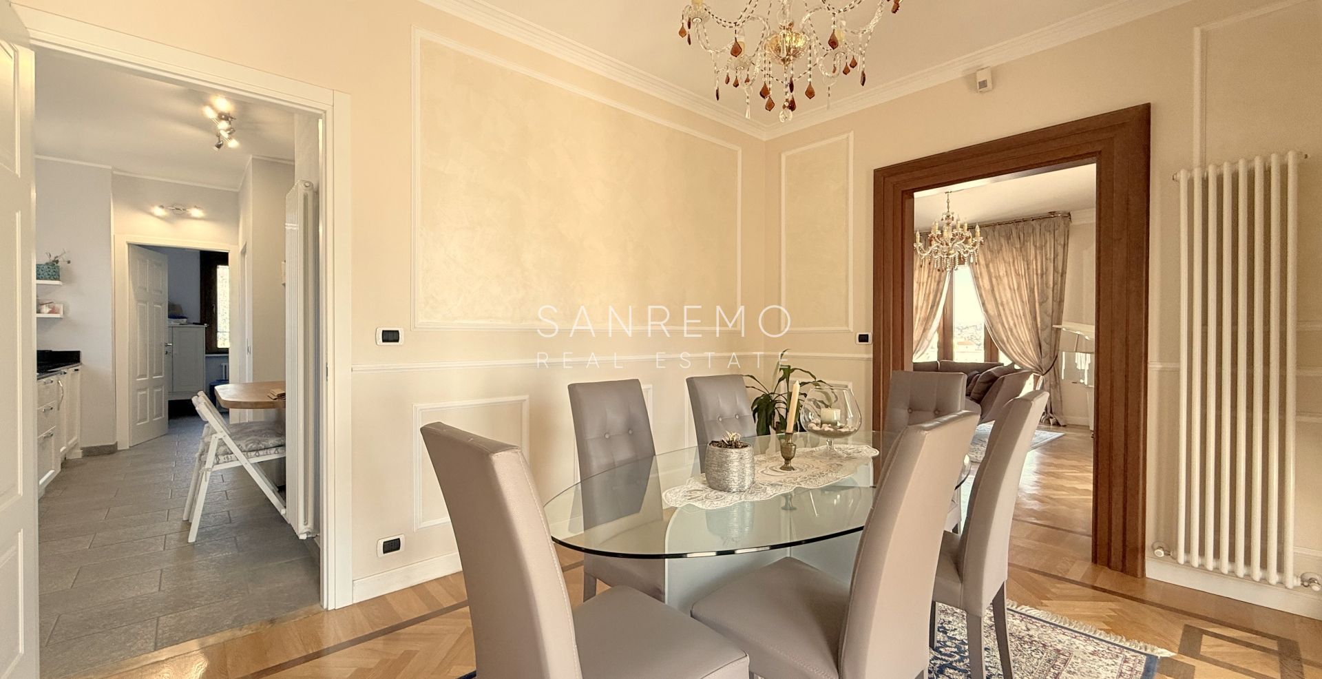 Penthouse and super penthouse with pool and panoramic sea view