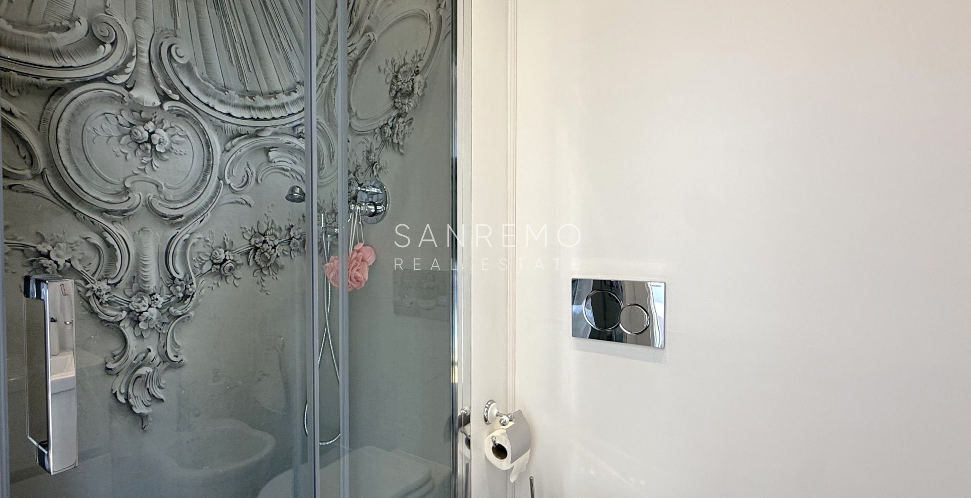 Fully renovated apartment with a pleasant outdoor space