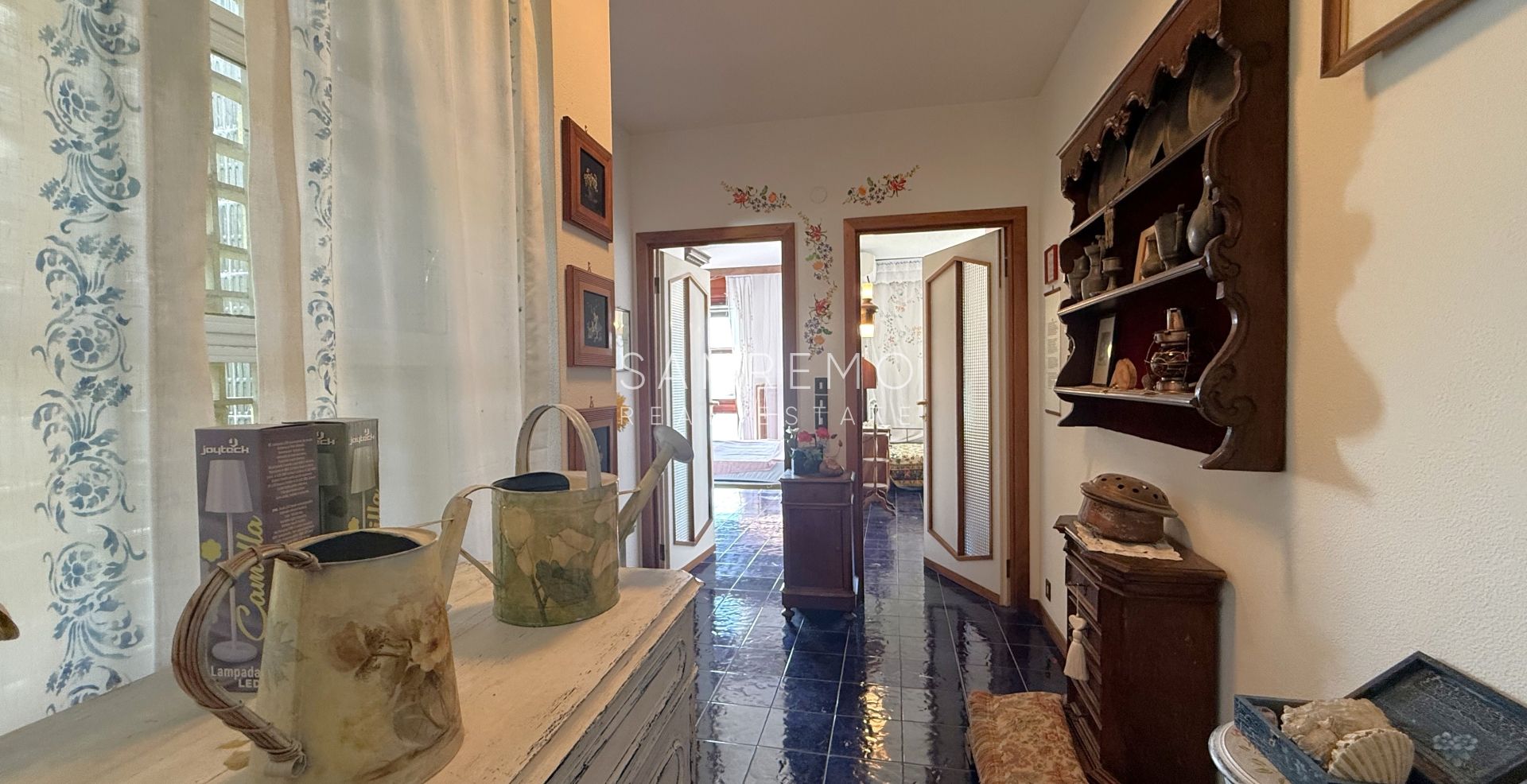 Splendid villa surrounded by a private garden and enhanced by a magnificent sea view