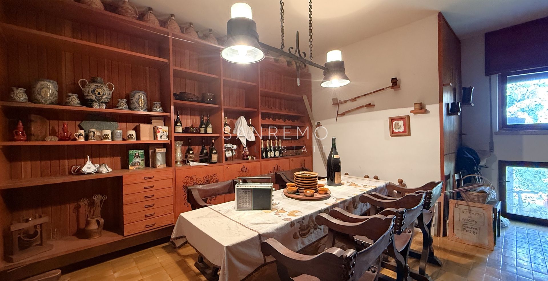 Splendid villa surrounded by a private garden and enhanced by a magnificent sea view