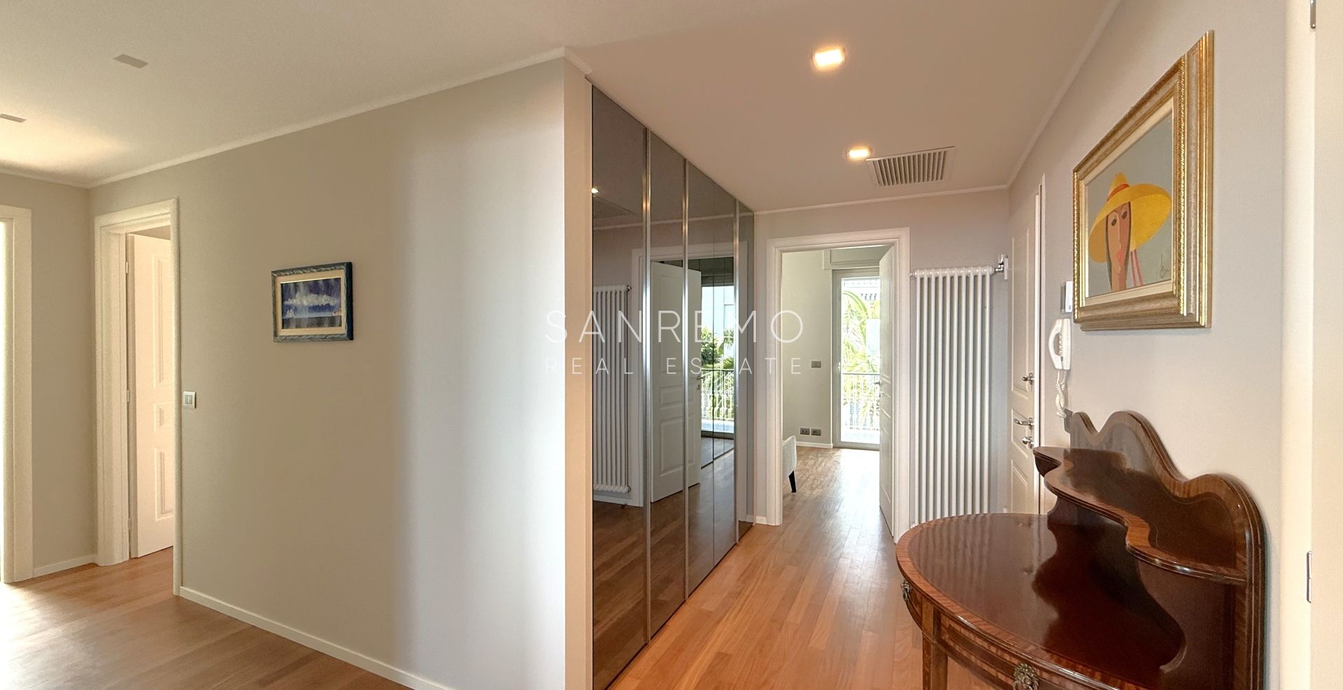 Apartment with excellent exposure, terrace, and pleasant sea view