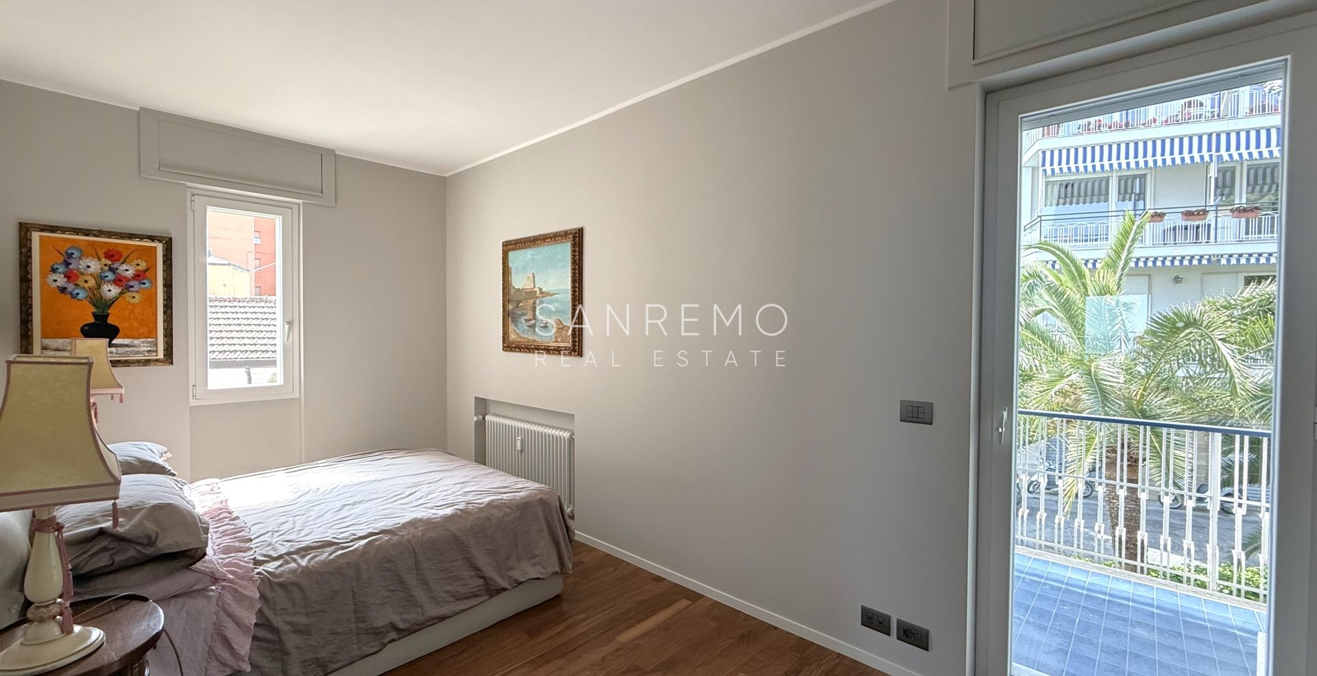 Apartment with excellent exposure, terrace, and pleasant sea view