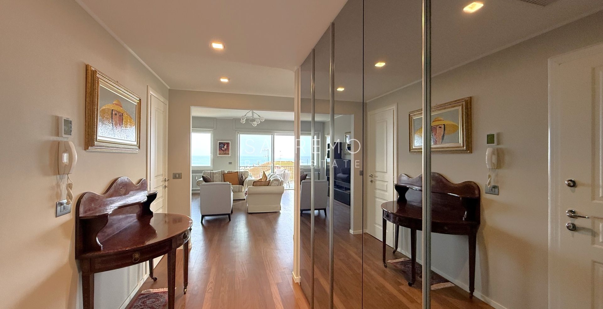 Apartment with excellent exposure, terrace, and pleasant sea view
