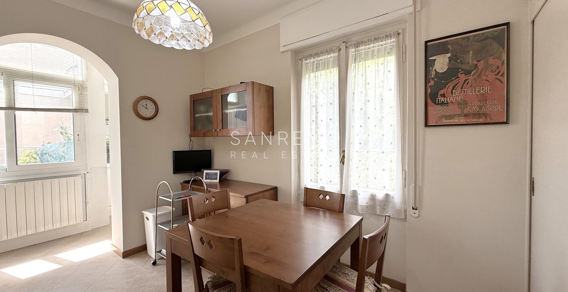 Apartment with terrace and sea view in a quiet and private setting