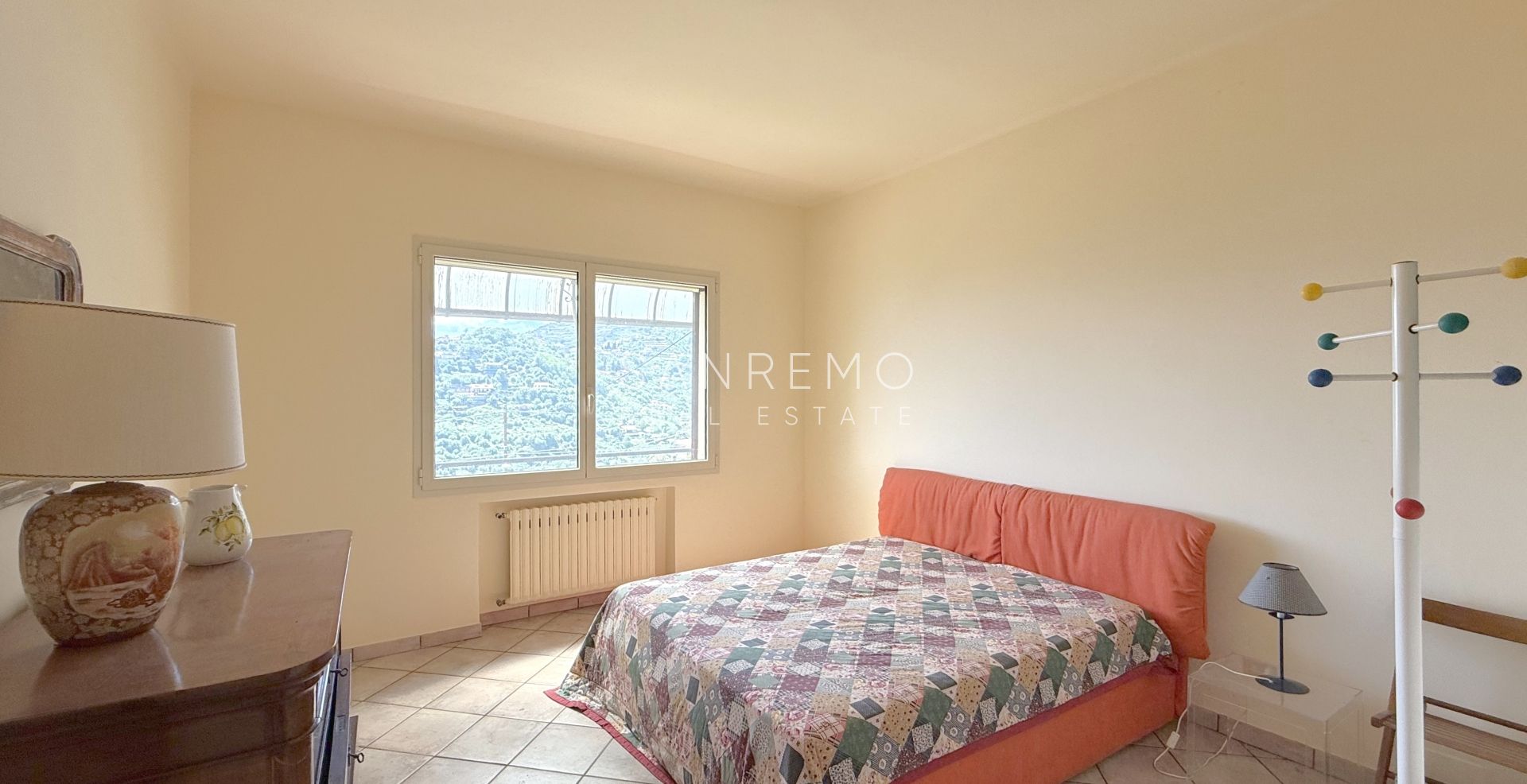 Villa on the first hill of Sanremo with swimming pool
