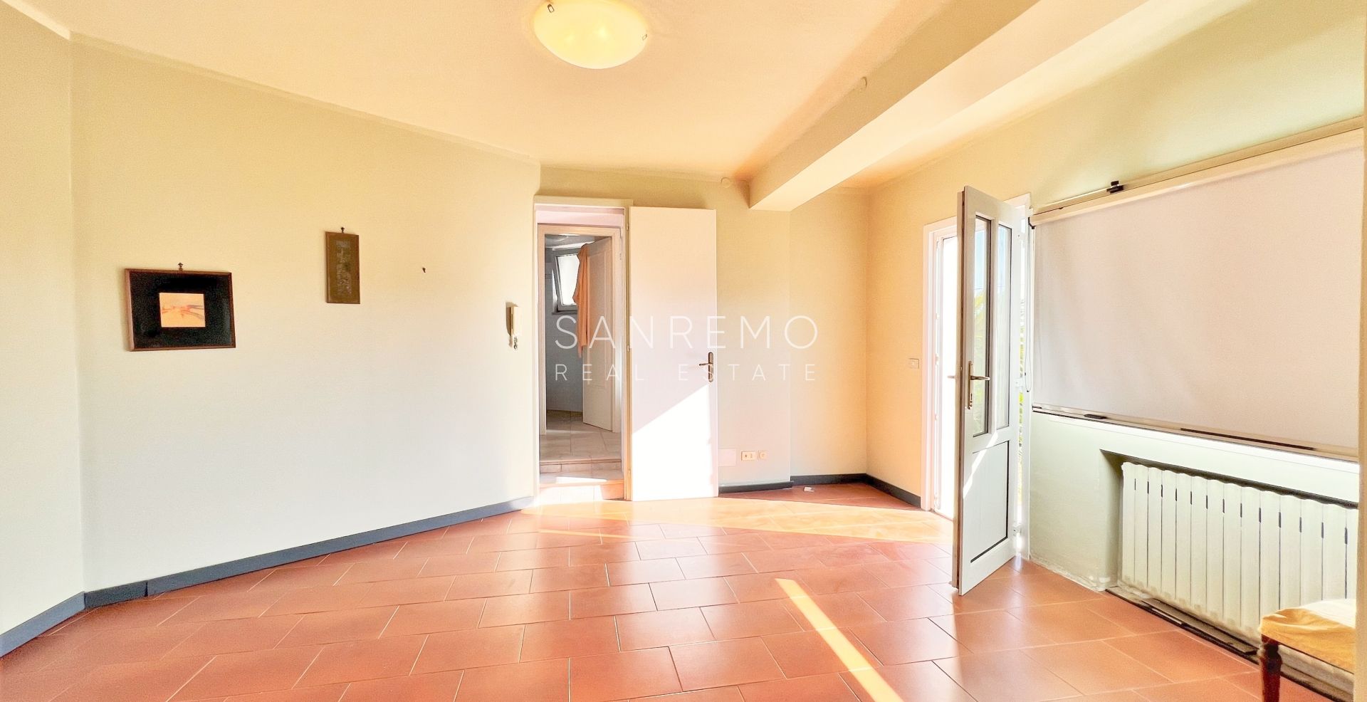 Villa on the first hill of Sanremo with swimming pool