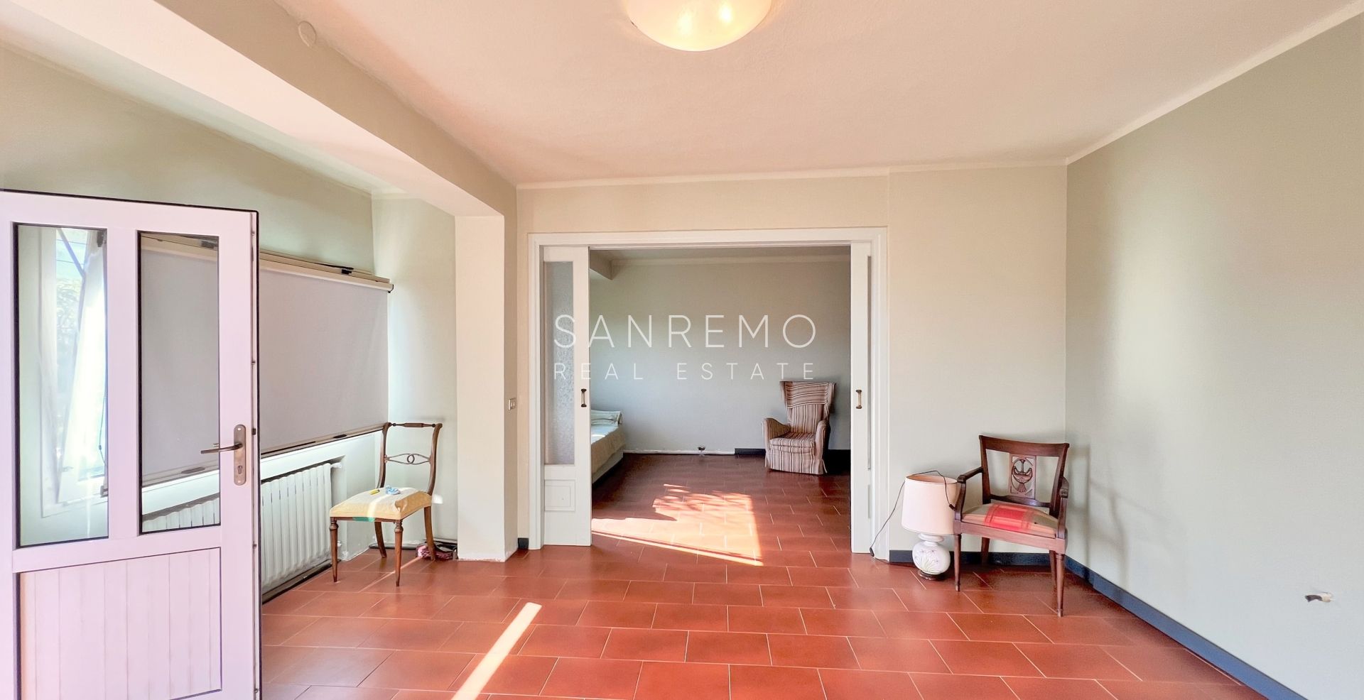 Villa on the first hill of Sanremo with swimming pool