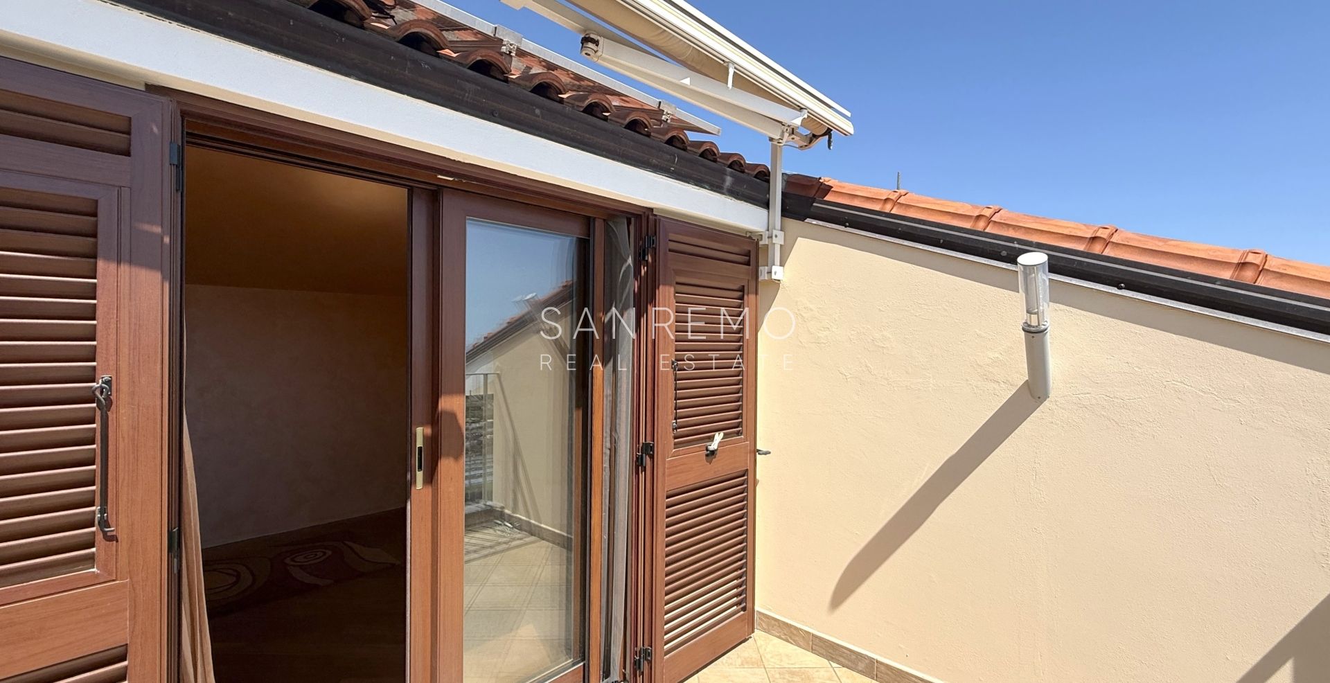 Beautiful villa surrounded by greenery with swimming pool and sea view