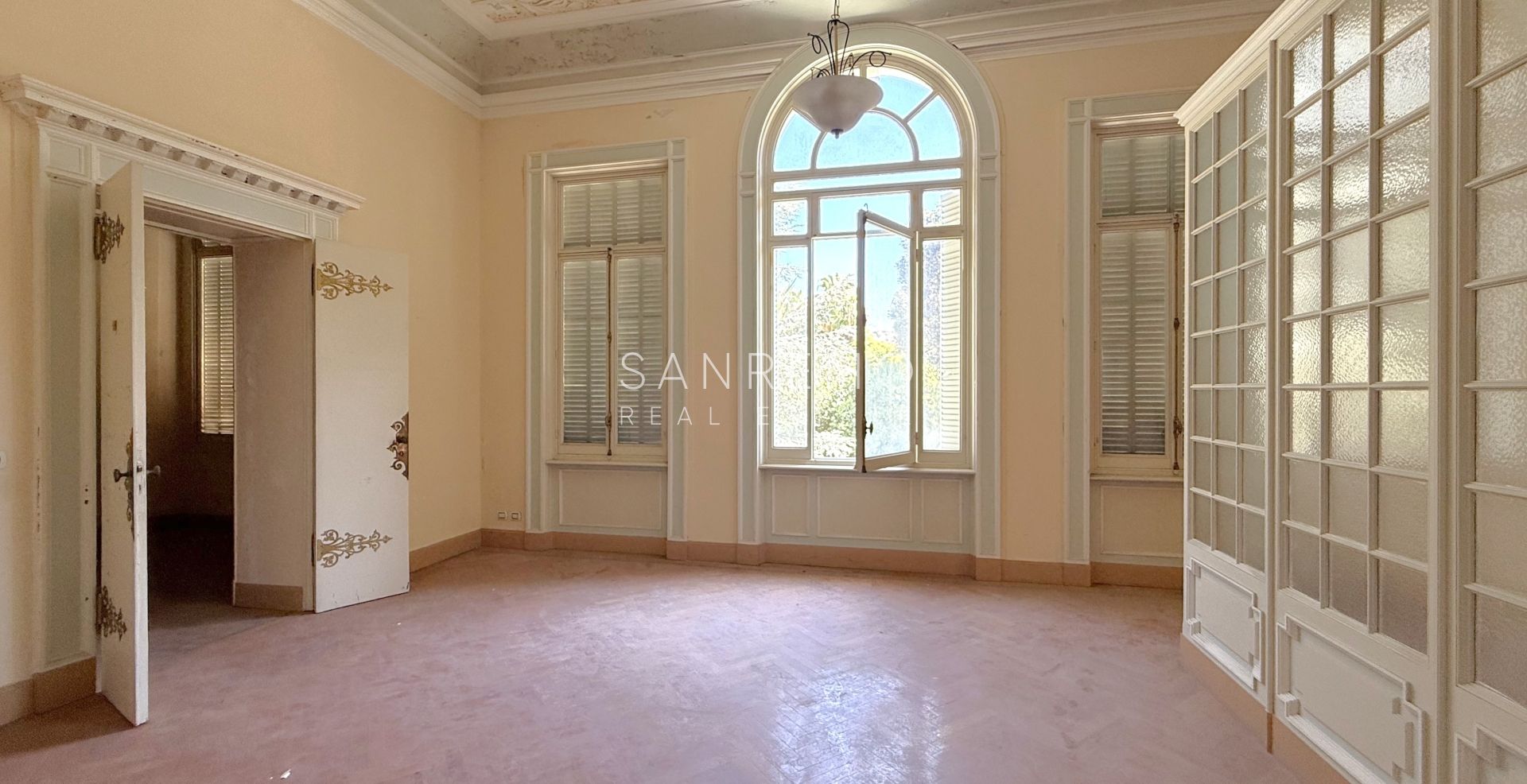 Historic residence of exceptional beauty and prestige