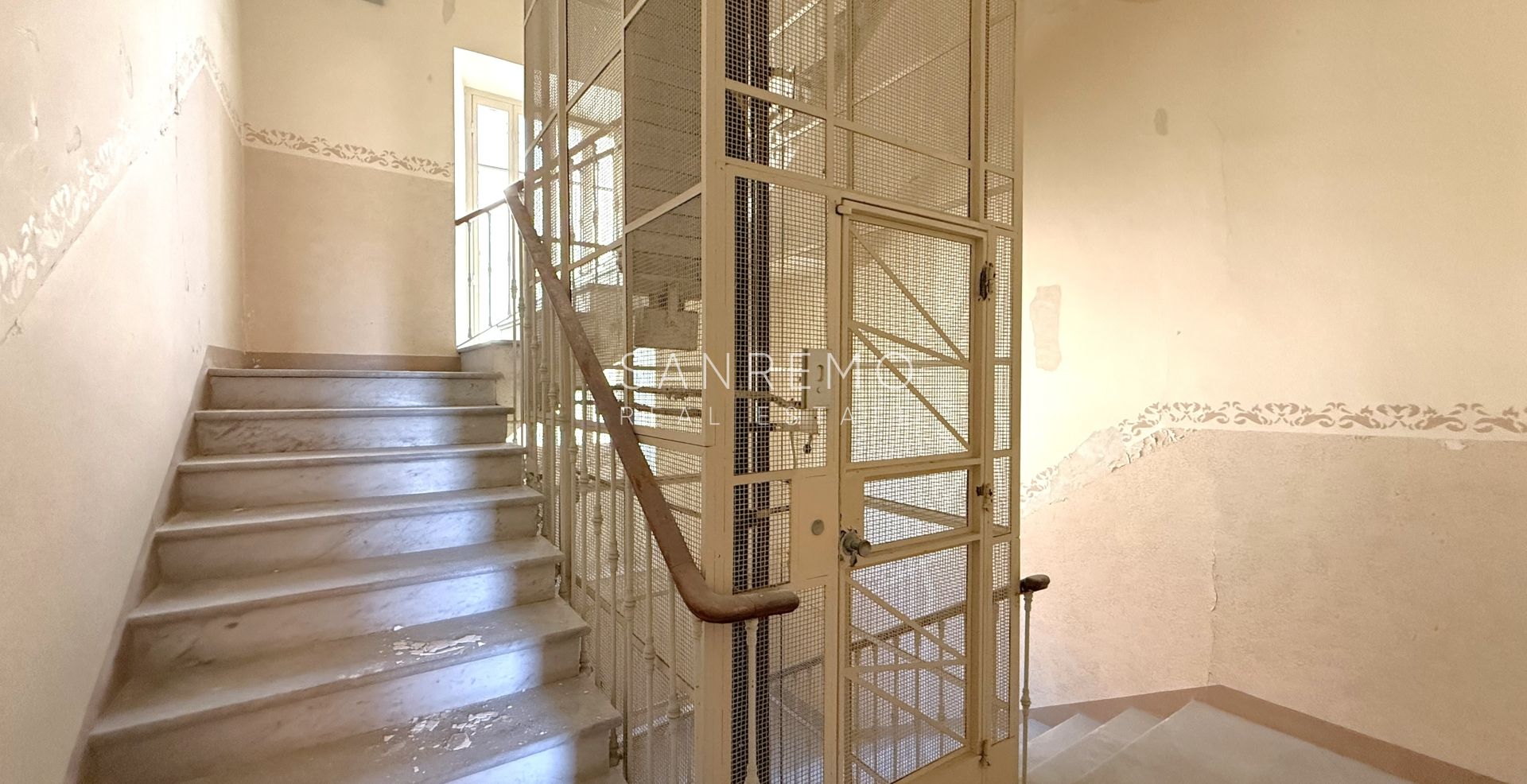 Historic residence of exceptional beauty and prestige